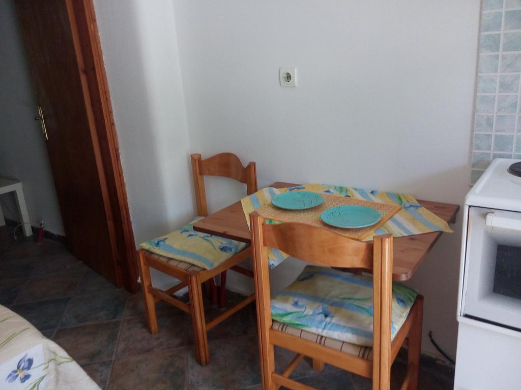 Anastasia - Efthimios Apartments Agios Konstantinos  Dış mekan fotoğraf