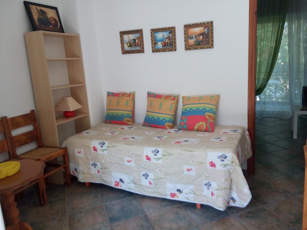 Anastasia - Efthimios Apartments Agios Konstantinos  Dış mekan fotoğraf