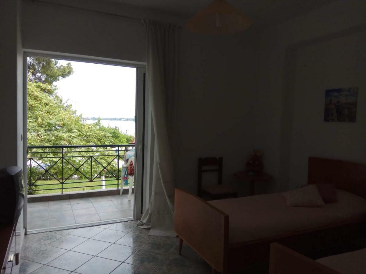 Anastasia - Efthimios Apartments Agios Konstantinos  Dış mekan fotoğraf
